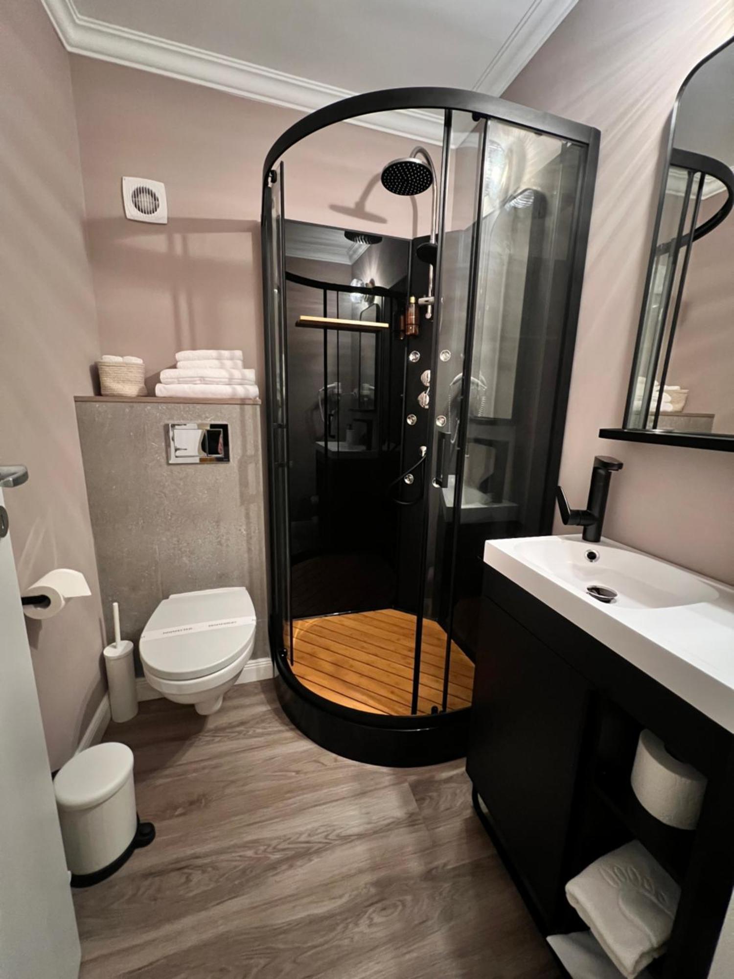 Hotel Coco 티미쇼아라 외부 사진